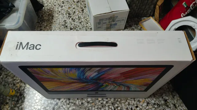 Scatola iMac Apple