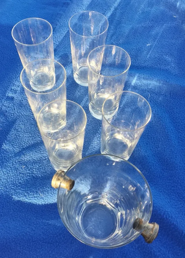 Cubiteras-6;vasos de cristal tallado nuevos