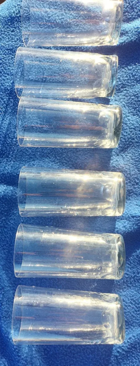 Cubiteras-6;vasos de cristal tallado nuevos