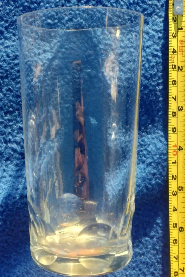 Cubiteras-6;vasos de cristal tallado nuevos