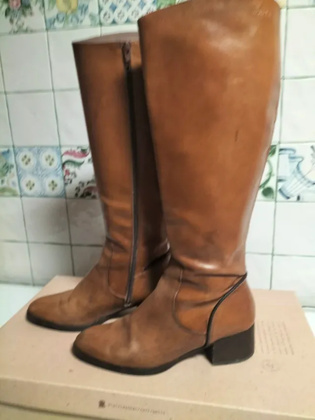 Botas altas de piel Wonders marrones