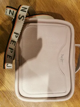 Bolso Pepe Jeans beige/crudo. 24x17x10cm
