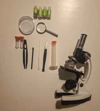 Microscopio Celestron