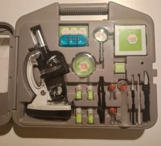 Microscopio Celestron