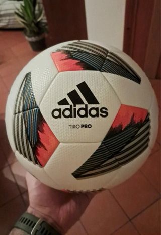 Pallone Adidas Tiro Pro
