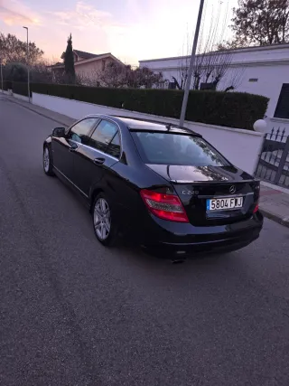 Mercedes-Benz mercedes 220 2007