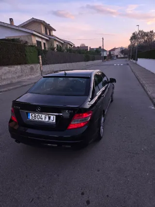 Mercedes-Benz mercedes 220 2007