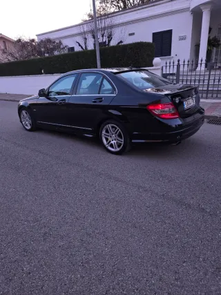 Mercedes-Benz mercedes 220 2007