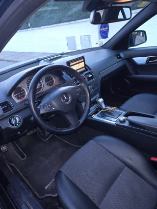 Mercedes-Benz mercedes 220 2007