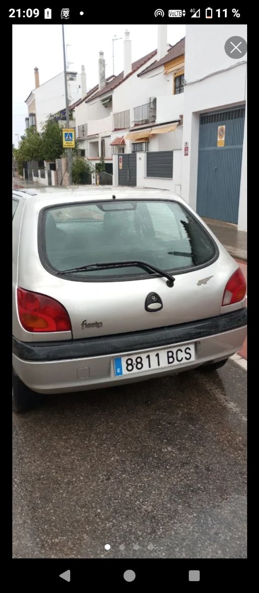 Ford Fiesta 2000 - foto 1