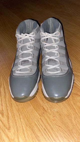 Zapatillas Jordan Grises