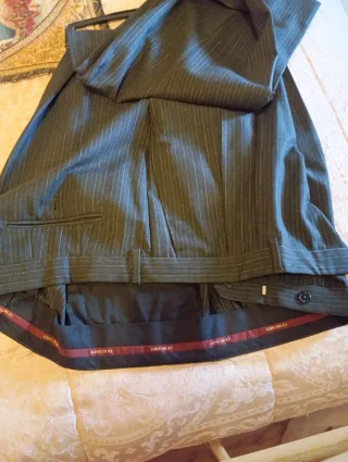 Completo uomo grigio gessato