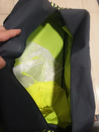 Bolsa de deporte Real Madrid.