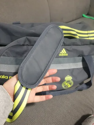 Bolsa de deporte Real Madrid.