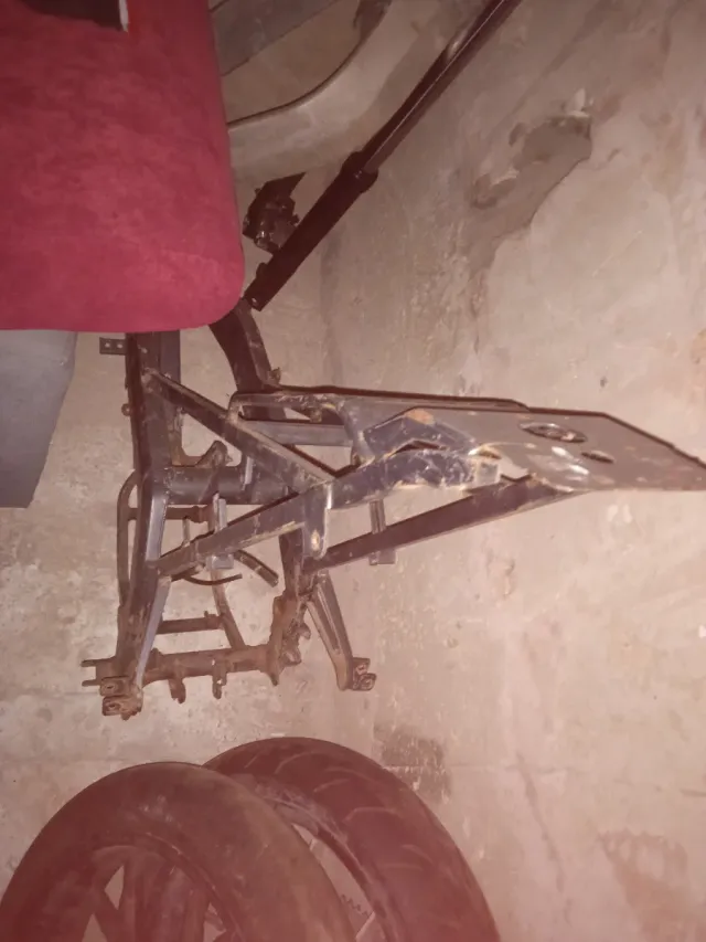 Telaio Derbi Senda e GPR senza documenti