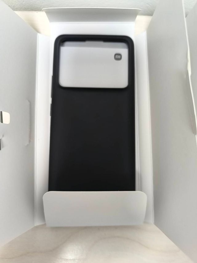 Xiaomi Redmi Note 13 Pro+ 5G com caixa, preto