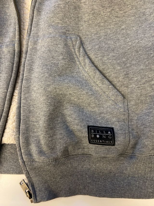 Sudadera Billabong forrada borrego gris