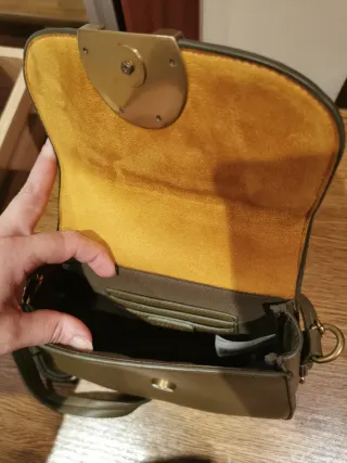 Bolso Parfois verde y amarillo. 19x17cm