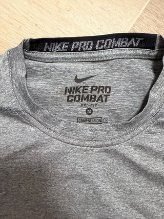 Camiseta Nike Pro Combat Gris