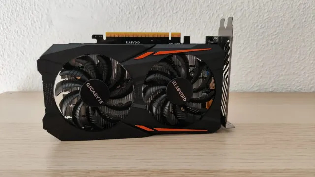 Tarjeta Gráfica Gigabyte GTX 1050 Ti OC 4GB