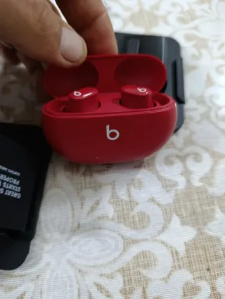 Beats Studio Buds Cuffiette Bluetooth Rosse