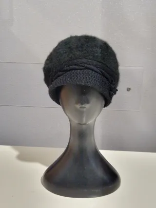 Berretto con angora e interno in ecopelliccia