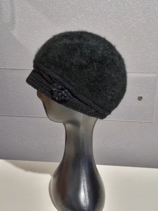 Berretto con angora e interno in ecopelliccia