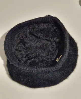 Berretto con angora e interno in ecopelliccia