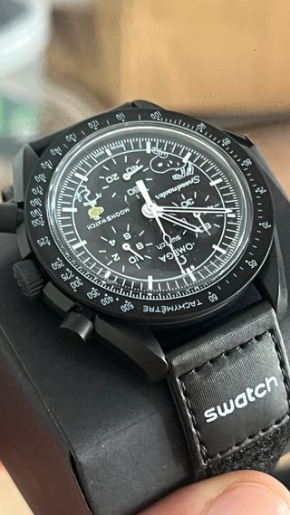 Omega x Swatch edición Snoopy