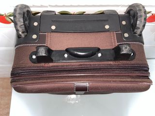 OFERTÓN!! MALETA DE VIAJE CON RUEDAS "JILIDA" 30L