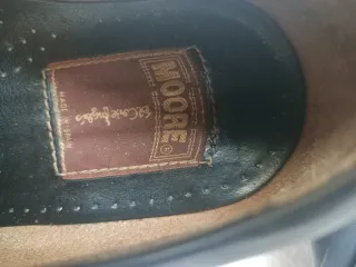 Zapatos de piel Moore negros