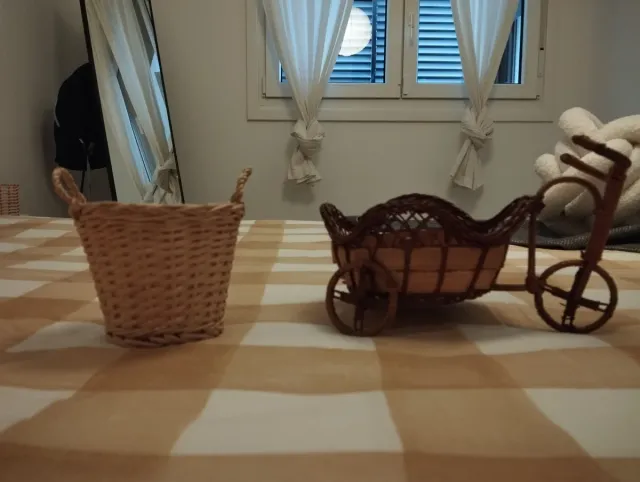 Lote 2 cestas mimbre