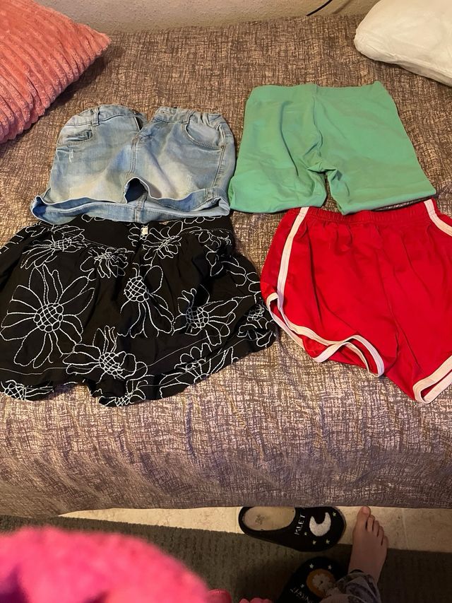Lote 6 pantalones cortos niña y dos faldas 10-13