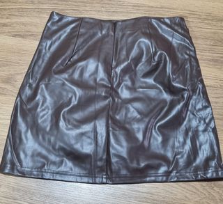 Minifalda polipiel marrón