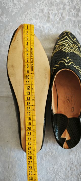 Babouche artigianali in pelle ricamate