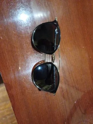 Occhiali da sole Ray-Ban neri per bambini