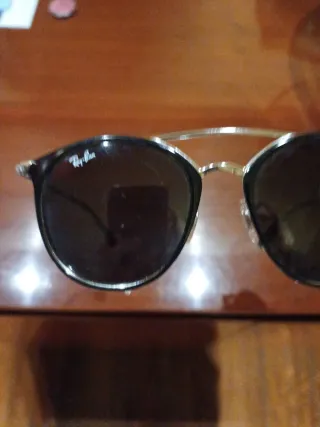 Occhiali da sole Ray-Ban neri per bambini