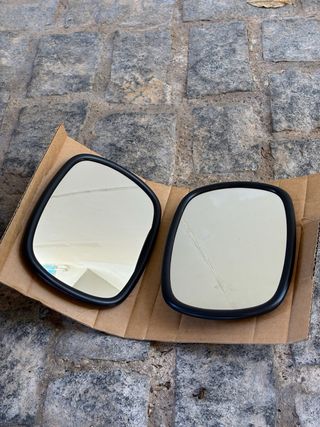 Retrovisor remolque y Caravana. Marca: VOLVO