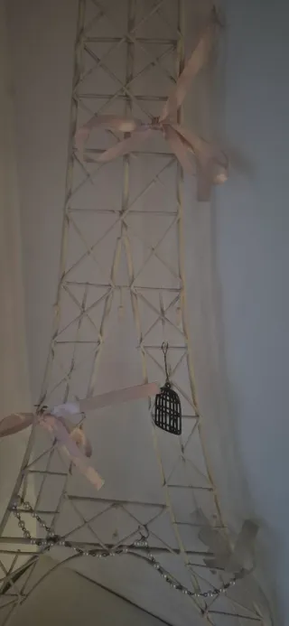 Expositor Joyas Torre Eiffel