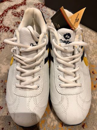 Zapatillas Jhayber Blancas y Amarillas Talla 39