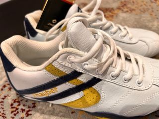 Zapatillas Jhayber Blancas y Amarillas Talla 39