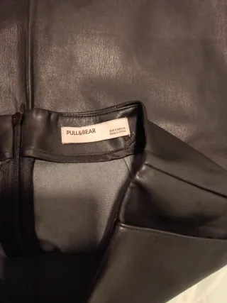Falda polipiel M Pull&Bear