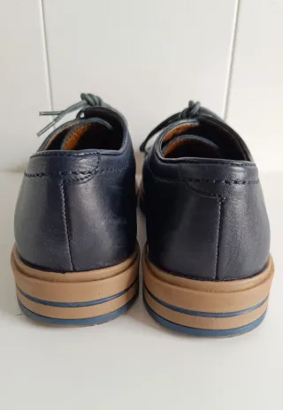 Zapatos de piel azul marino