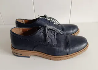 Zapatos de piel azul marino