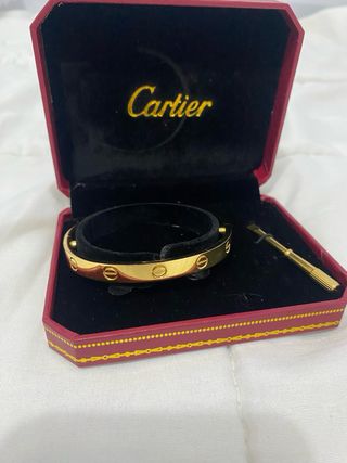Caja Cartier Roja y Dorada