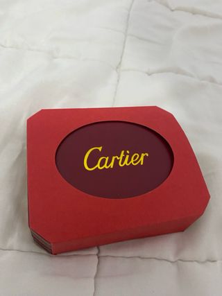 Caja Cartier Roja y Dorada