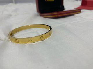 Caja Cartier Roja y Dorada