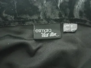 Camiseta lencera terciopelo negra de Esmara