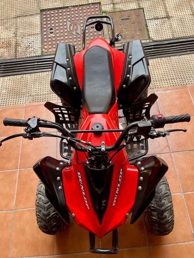 Quad 125cc con mando y arranque eléctrico