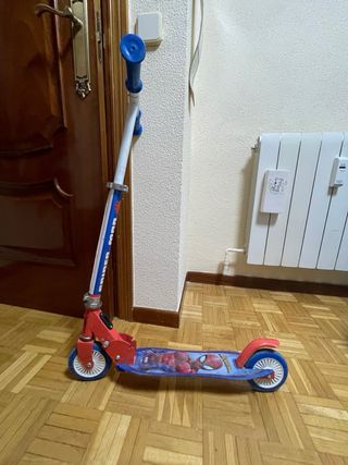 Patinete Spiderman 5-7 años